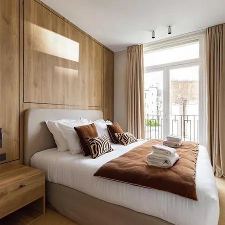 Elegant - 3b 6p - Eiffel Tower Apartment *